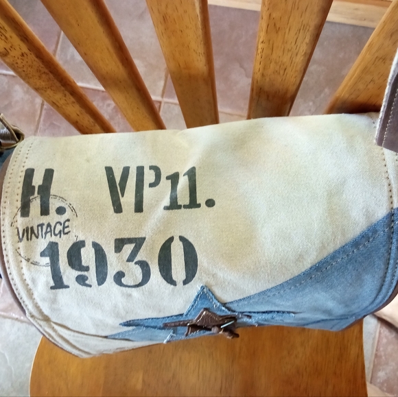 NWT Myra Bag Co Denim & Leather Shoulder Bag - Picture 7 of 9